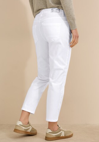 CECIL Regular Jeans im Casual Fit in Weiß