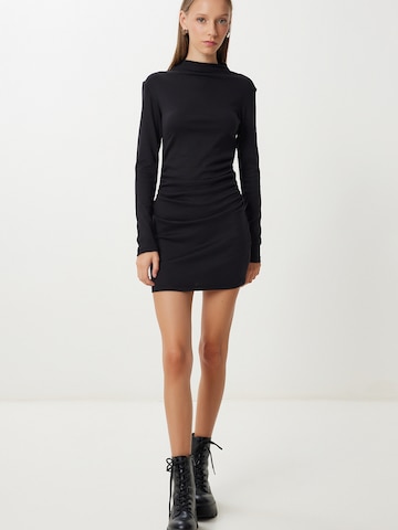 Robe Happiness İstanbul en noir