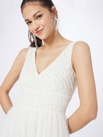 LACE & BEADS Evening Dress 'Mulaine' in White