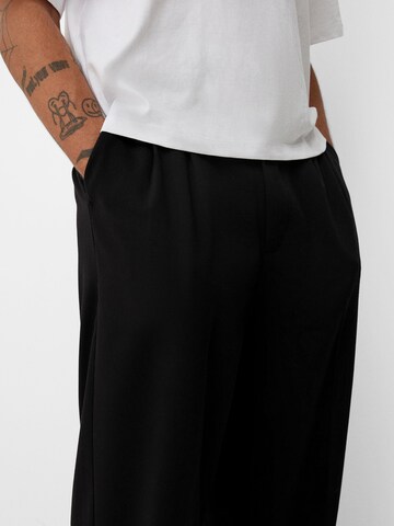 Bershka Tapered Hose in Schwarz