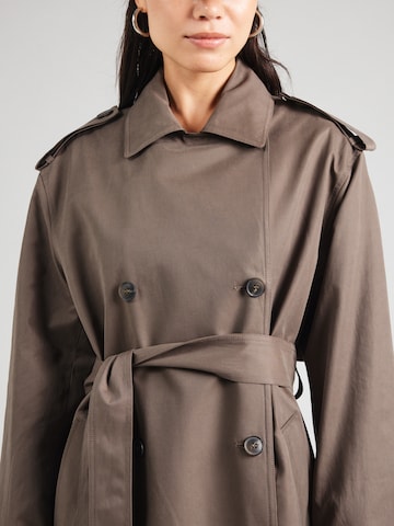 WEEKDAY Between-seasons coat 'Sendai' in Beige