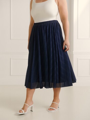 Guido Maria Kretschmer Curvy Skirt 'Maribell' in Blue: front