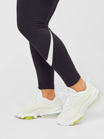 Nike SportswearSkinny Tajice - crna boja