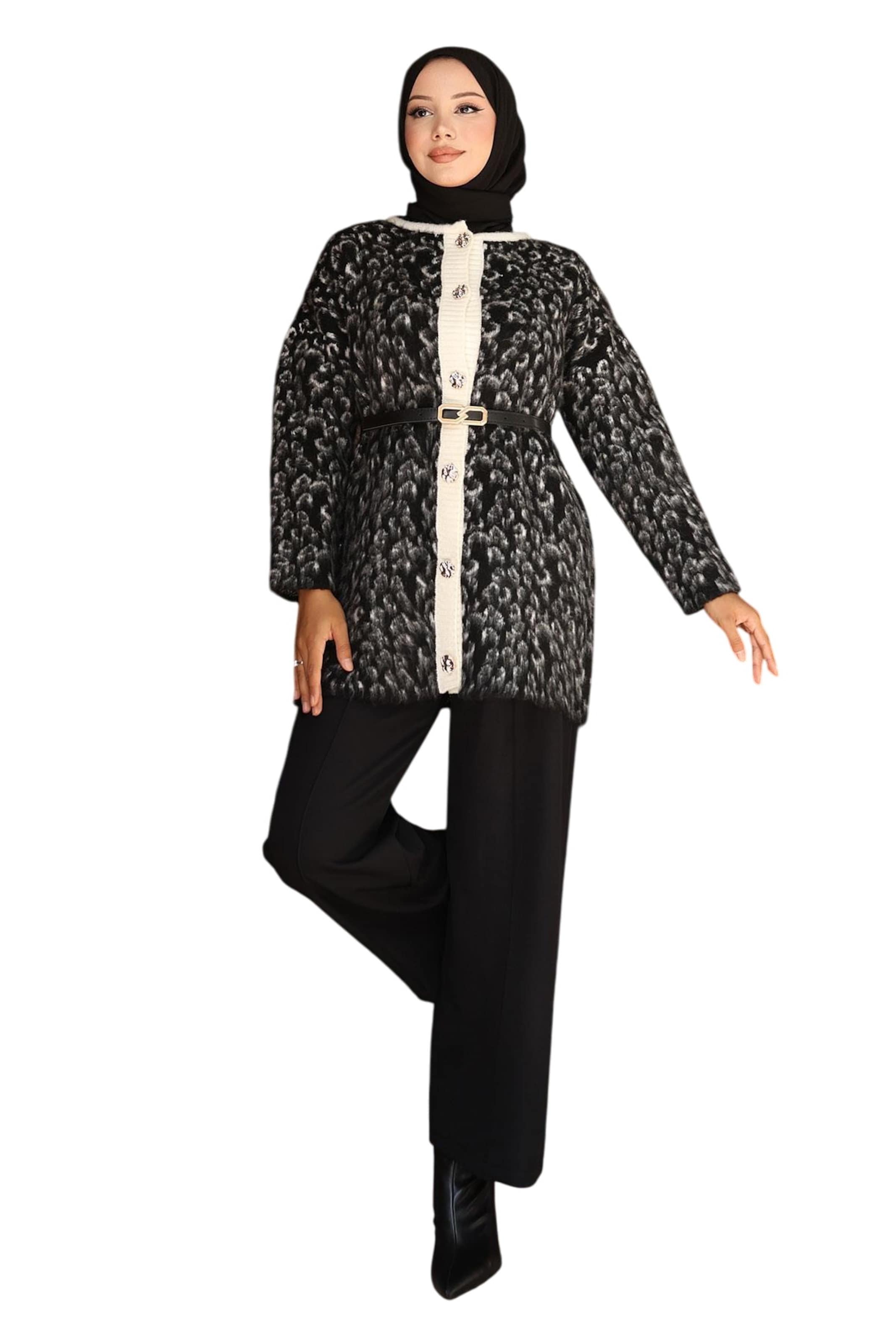 MODAMIHRAM Knit cardigan in Black