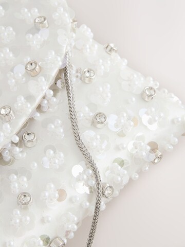 Next Clutch in Weiß