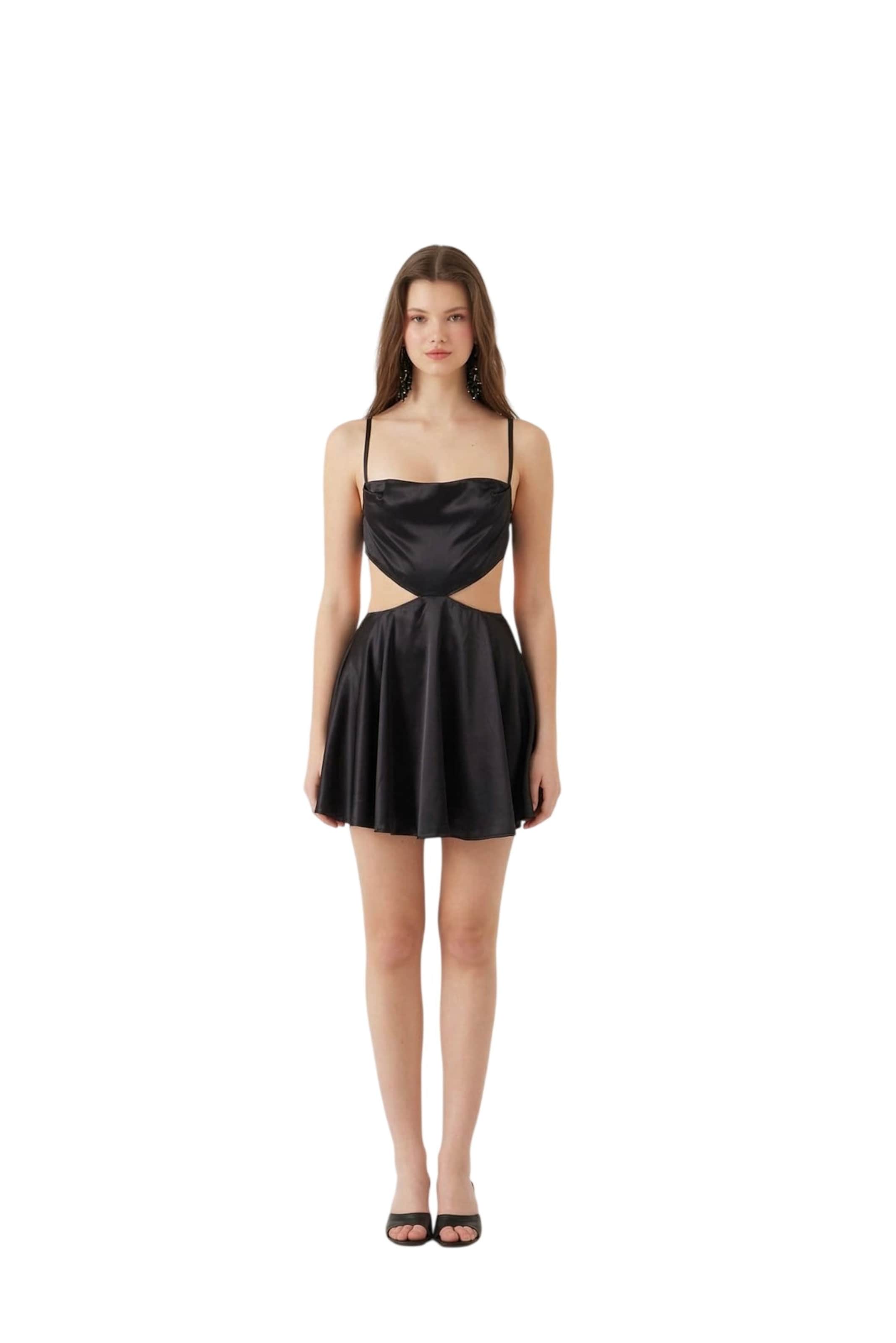 HOLLY LOLLY Kleid in Schwarz: Vorderseite