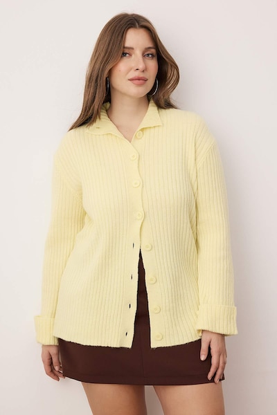 Trendyol Curve Cardigan i XL i pastelgul, Produktvisning