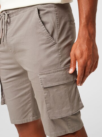 Denim Project tavaline Klapptaskutega püksid, värv hall