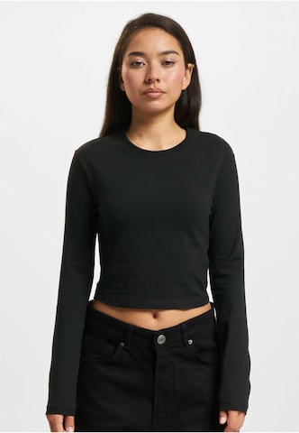 Tricou de la DEF pe negru: față