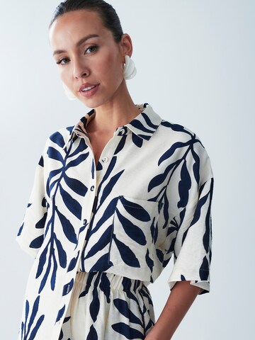 Camicia da donna 'Kady' di St MRLO in blu: frontale