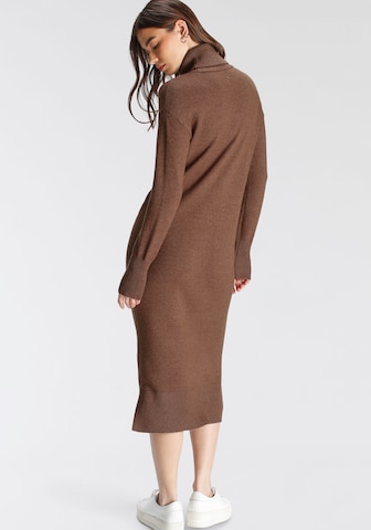 TAMARIS Knitted dress in Brown