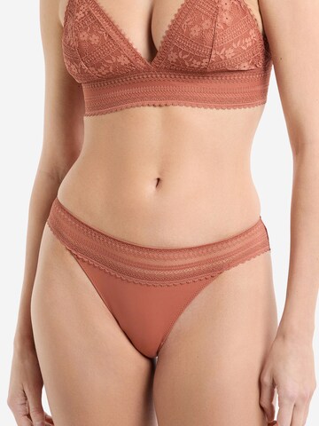 ETAM Panty 'Aura' in Beige: front