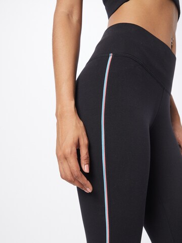 Champion Authentic Athletic Apparel Skinny Leggings 'Capri' in Black