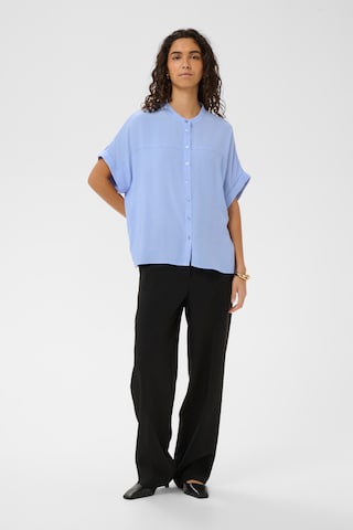 SOAKED IN LUXURY Bluse 'SLHelia' i blå