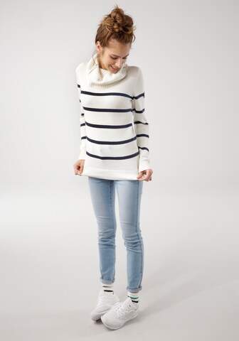 KangaROOS Sweater in White