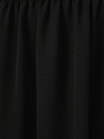 Bigdart Skirt in Black