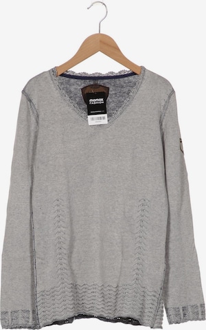 Northland Sweater & Cardigan in L in Grey: front