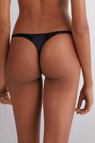 INTIMISSIMI Thong in Black