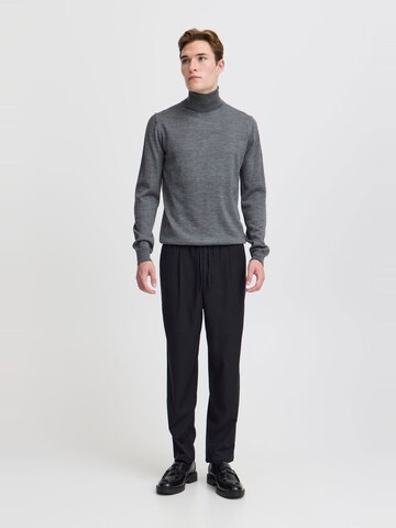 Casual Friday Loosefit Chino 'HAAKAN 0165' in Zwart