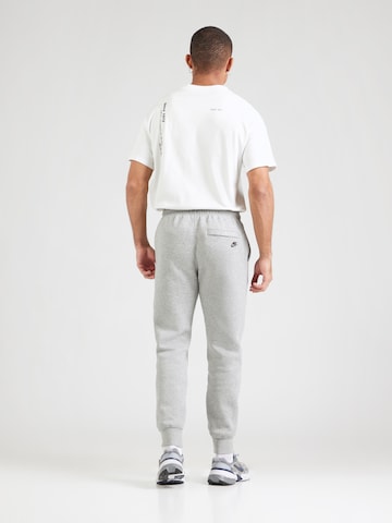 Nike Sportswear Tapered Παντελόνι 'CLUB' σε γκρι