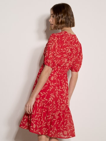 Apricot Dress ' ' in Red