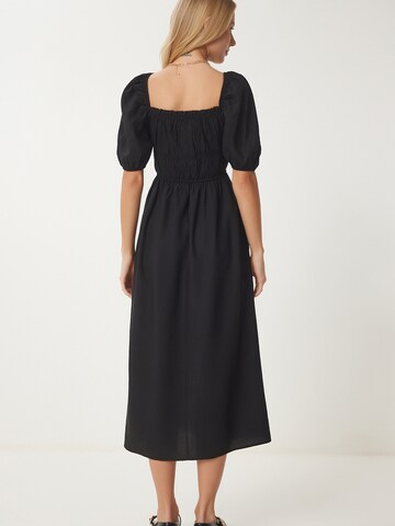 Robe Happiness İstanbul en noir