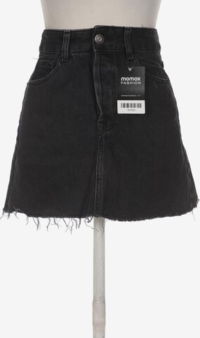 Bershka Skirt in XS in Black: front