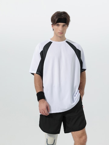 YOUTHUP Shirt 'Formgerecht' in White