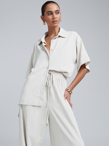 Camicia da donna 'Josefina' di BWLDR in beige: frontale