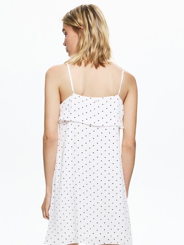Robe d’été 'PACIFIC' Pull&Bear en blanc
