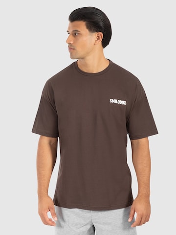 T-Shirt ' Cyris ' Smilodox en marron : devant