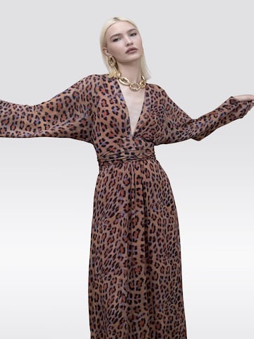 Lola Casademunt - Vestido em castanho