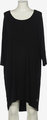 Danefae Dress in M in Black: front