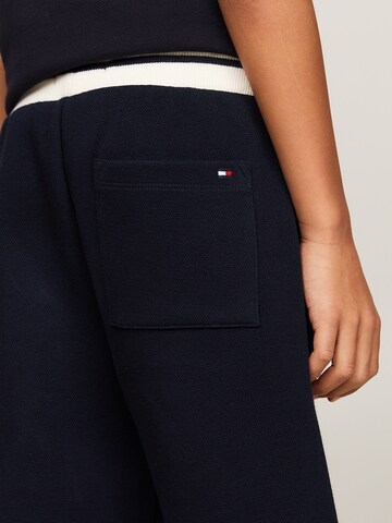 TOMMY HILFIGER Normální Kalhoty – modrá