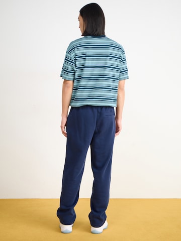 Nike Sportswear Loosefit Hose 'Club Fleece' in Blau