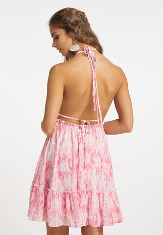 Rochie de vară de la IZIA pe roz