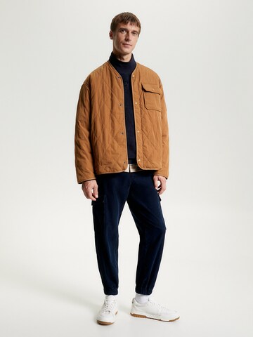 TOMMY HILFIGER Jacke in Braun