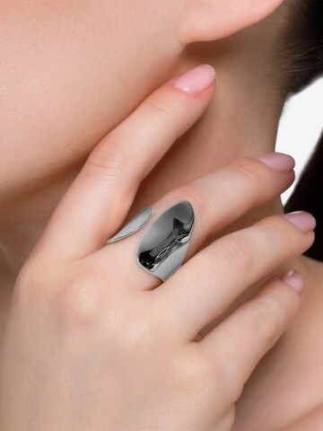 Bague Heideman en argent : devant