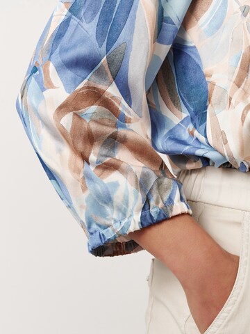 TONI Bluse in Blau