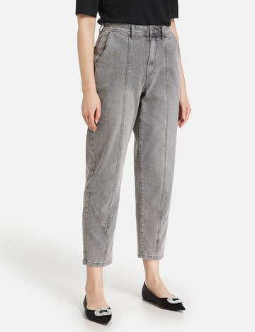 TAIFUN Loosefit Jeans i grå: forside