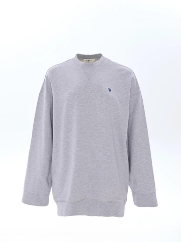 NOWIHT Sweatshirt 'Linnea' in Grey: front