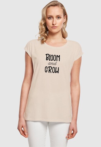 Merchcode Shirt 'Spring - Bloom And Grow' in Wit: voorkant