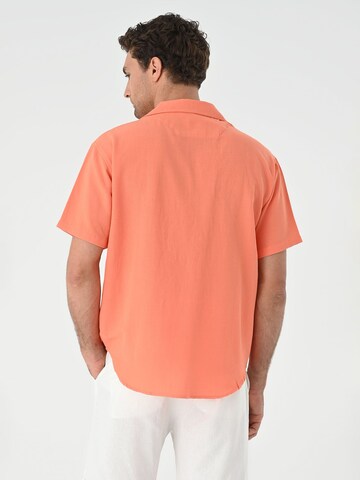 Antioch Средняя посадка Рубашка в Оранжевый
