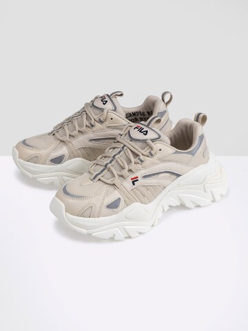 Baskets basses 'ELECTROVE' FILA en beige