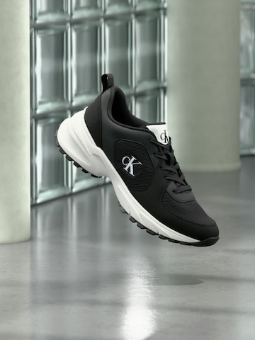 Calvin Klein Låg sneaker 'HIKE RUNNER' i svart