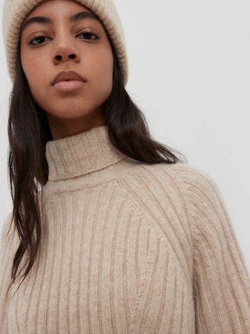 Pullover 'Hera' di EDITED in beige