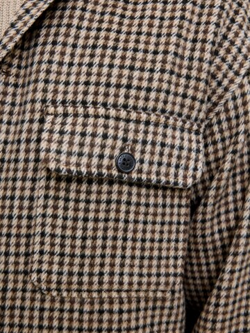 Fit confort Chemise 'JJEBradley Ollie' Jack & Jones Plus en marron