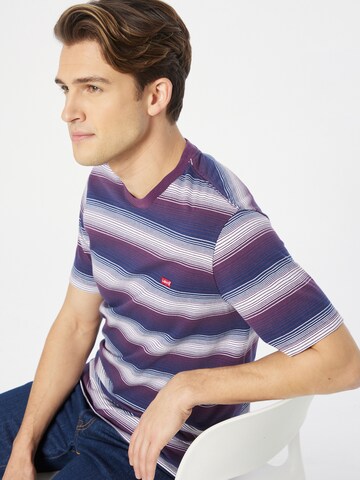 LEVI'S ® Shirt 'Original Housemark Tee' in Lila