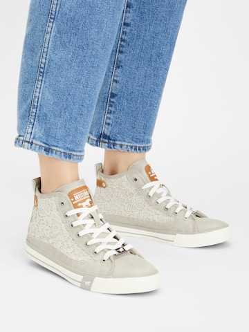 MUSTANG High-top trainers 'Macrame' in Grey: front