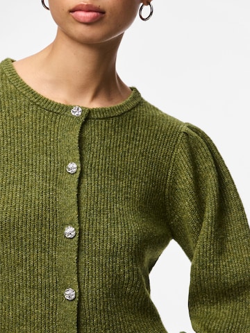 PIECES Gebreid vest 'PCAnnie' in Groen